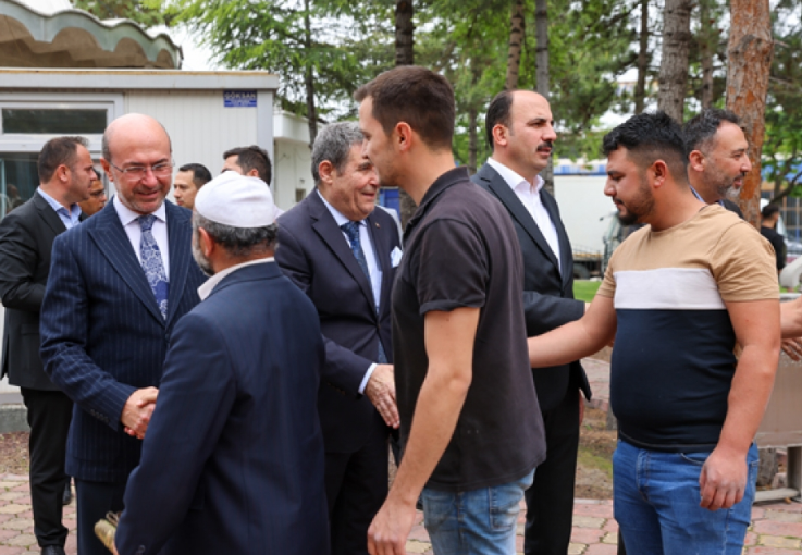 Başkan Altay ve Pekyatırmacı Sanayi Esnafıyla Buluştu