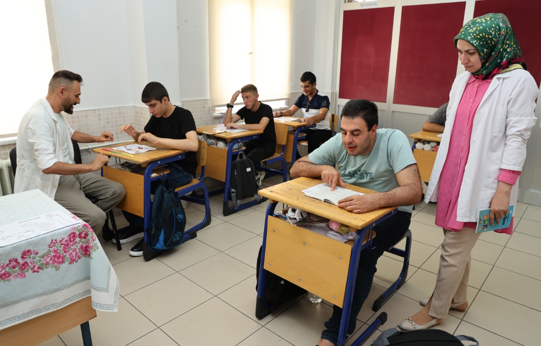 Başkan Altay: “Özel Öğrencilerimiz Özel Genç Komek Yaz Okulu’nda Yeteneklerini Keşfediyor”