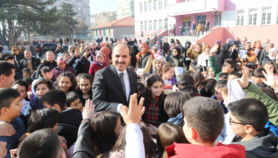 Konya Büyükşehirden Öğrencilere Eğitim Desteği! Başvurular Başladı!