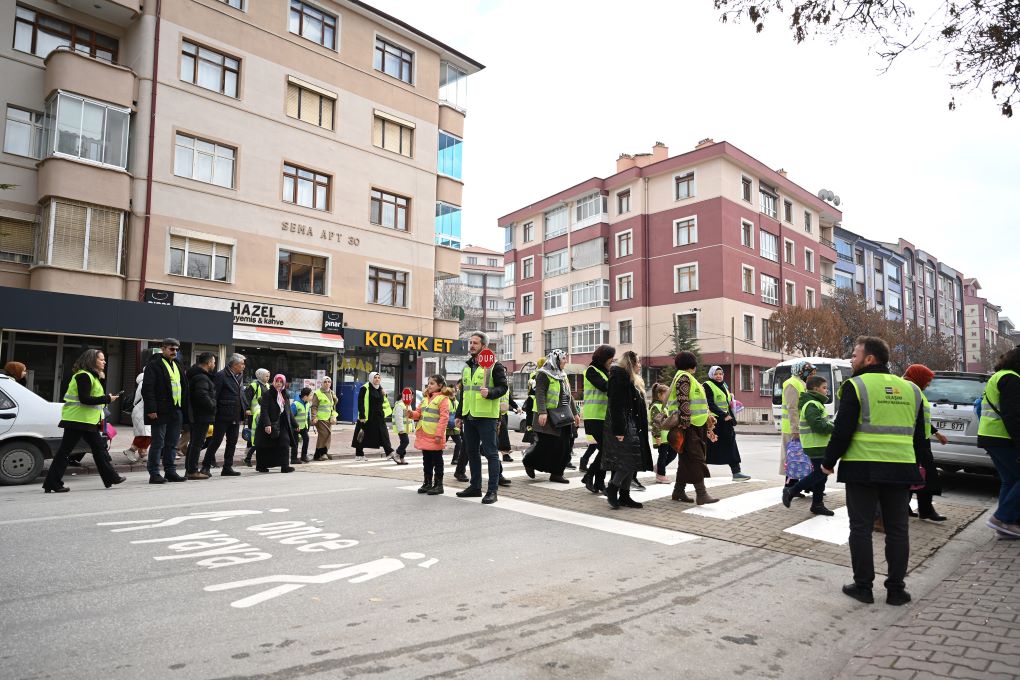 Konya'da Öğrenciler İçin “Yayabüs” Projesi Başladı!