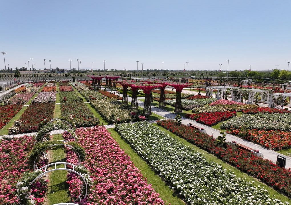 Karatay Mevlana Gül Parkı Kapılarını Ziyaretçilerine Açtı