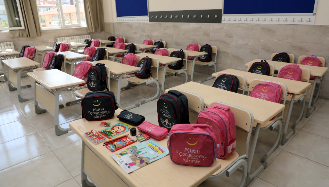 Karatay’dan 9 Bin Öğrenciye Eğitim Desteği