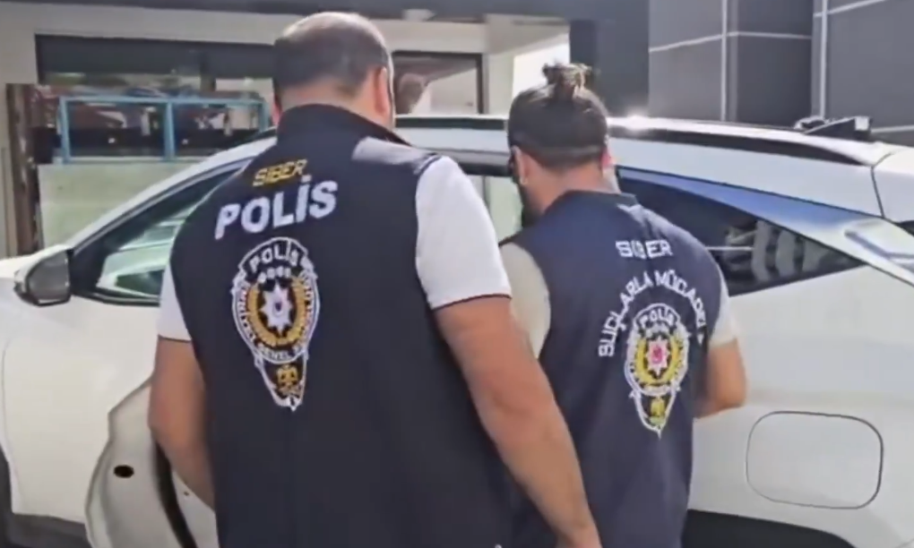 Bakan Yerlikaya Açıkladı: Konya dahil 19 İlde Siber Suç Operasyonu! 49 Tutuklama!