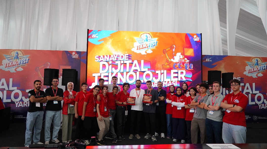 Bilim Konya Teknofest’ten 3 ödülle döndü