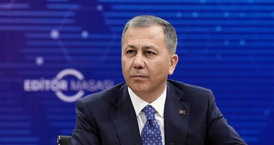 Bakan Yerlikaya:81 İlde Ruhsatsız silah operasyonunda 1.867 adet silah ele geçirildi! 