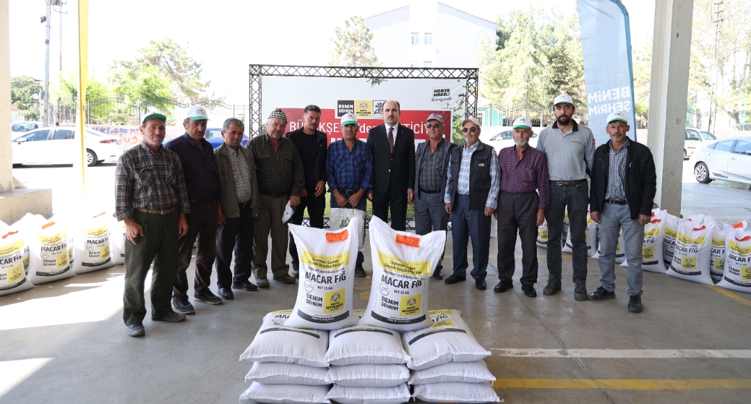 Başkan Altay: Kuraklığa dayanıklı 80 ton Macar fiği ile çiftçimizi bu yıl da destekliyoruz