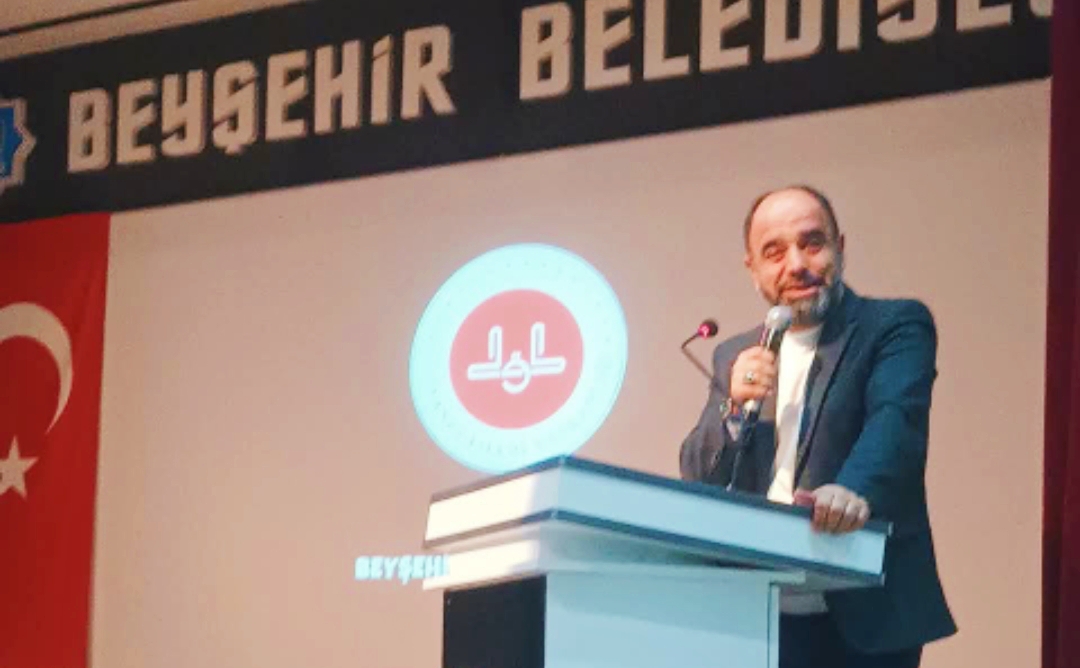 Ahmet Bulut’tan Beyşehir’de Anlamlı Seminer: “Çocuklarımıza Namazı Nasıl Sevdirmeliyiz”