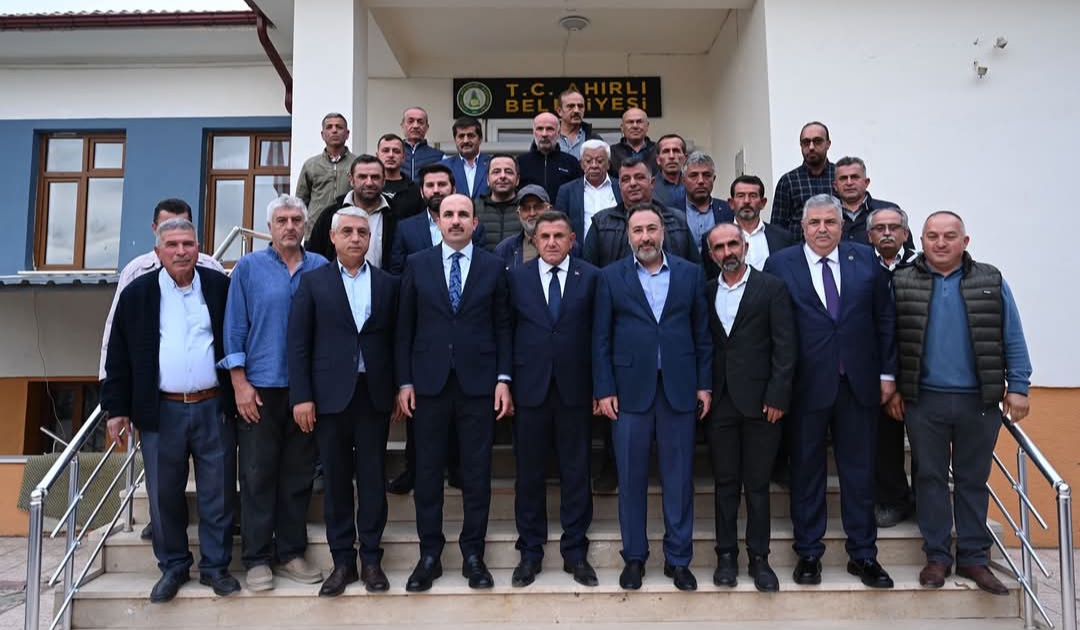 Başkan Altay: “Günü Yalıhüyük ve Ahırlı Ziyaretlerimizle Tamamladık”