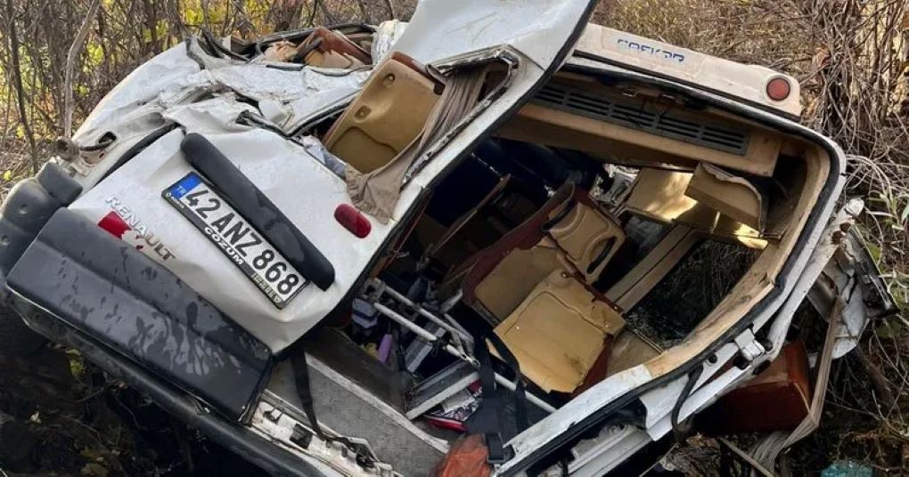 Konya’da Öğrenci Servisi Faciası! Uçuruma Yuvarlanan Araçta 14 Yaralı!