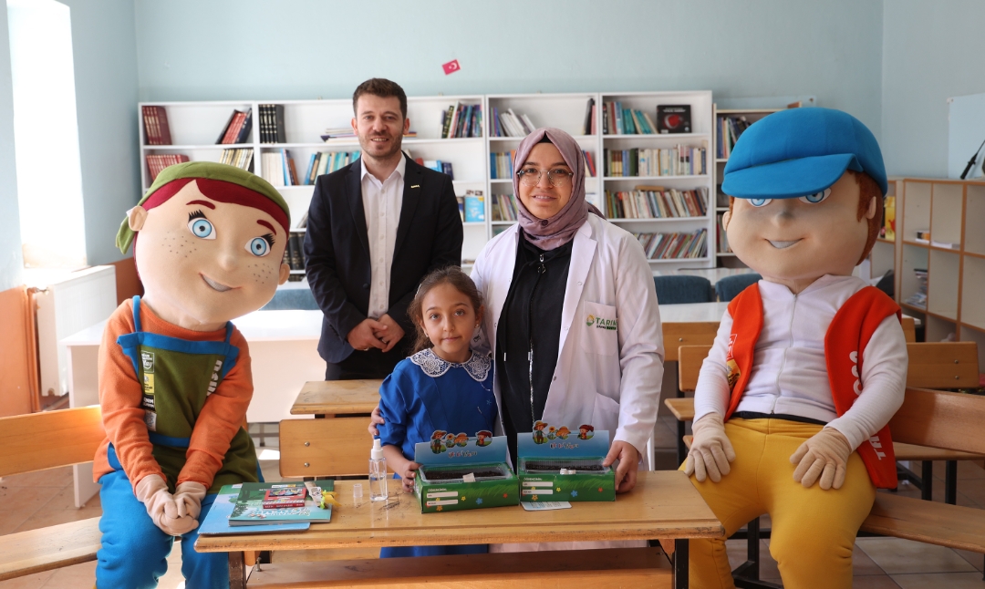 Konya Büyükşehir’den Tek Öğrencili Okula Anlamlı Ziyaret