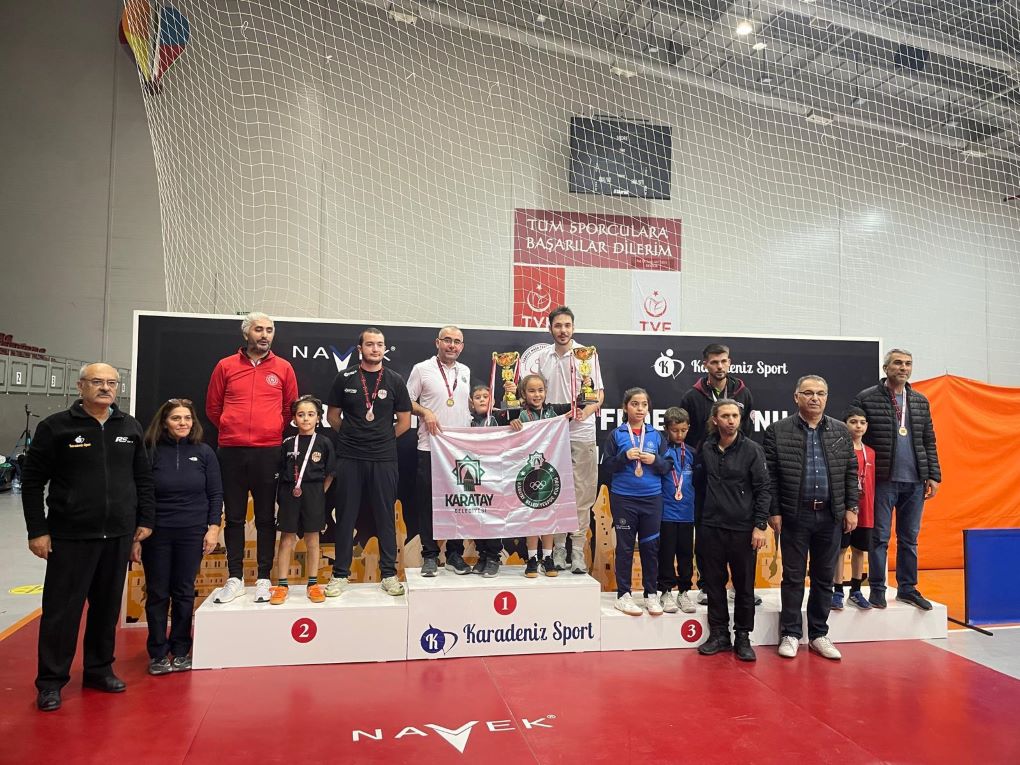 Karatay Belediyespor’dan Türkiye Şampiyonasında Çifte Zafer