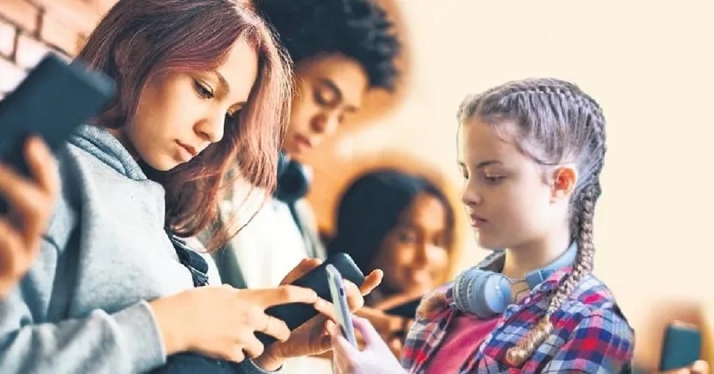 15 Yaş Altına Dijital Güvenlik Kalkanı! Sosyal Medyada Yeni Düzenleme!