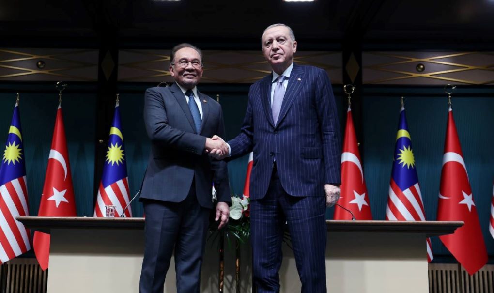 Cumhurbaşkanı Erdoğan İle Malezya Başbakanı Enver İbrahim’den Stratejik İş Birliği Mesajı