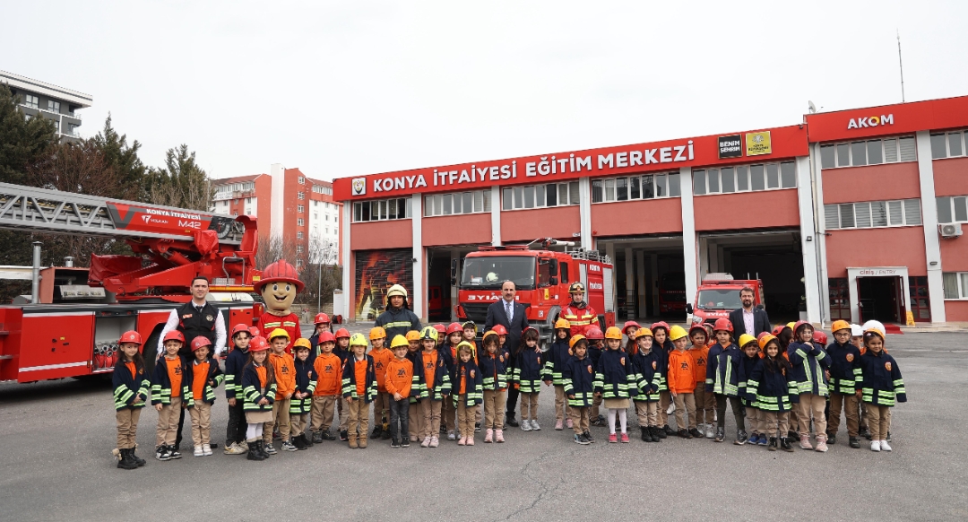 Konya’da Miniklere Hayat Kurtaran Eğitim: 45 Bin Öğrenci İtfaiyeyle Tanışıyor