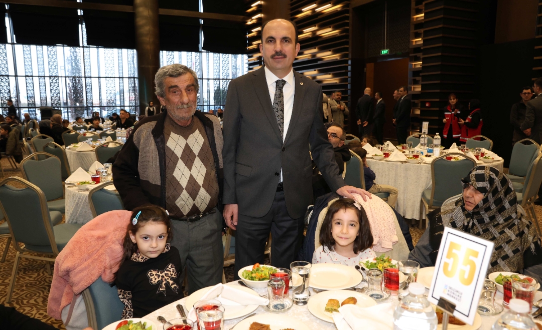 Konya’da Yetim Çocuklar İçin Kardeşlik Sofrası Kuruldu