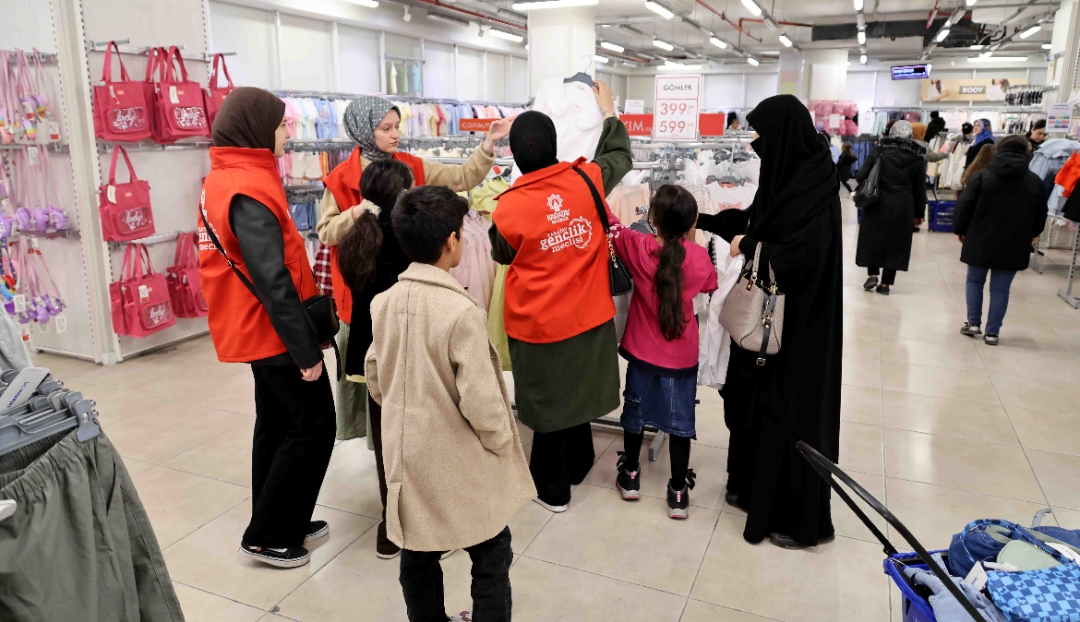 Karatay’da Yetim ve Öksüz Çocuklara Bayramlık Sevinci