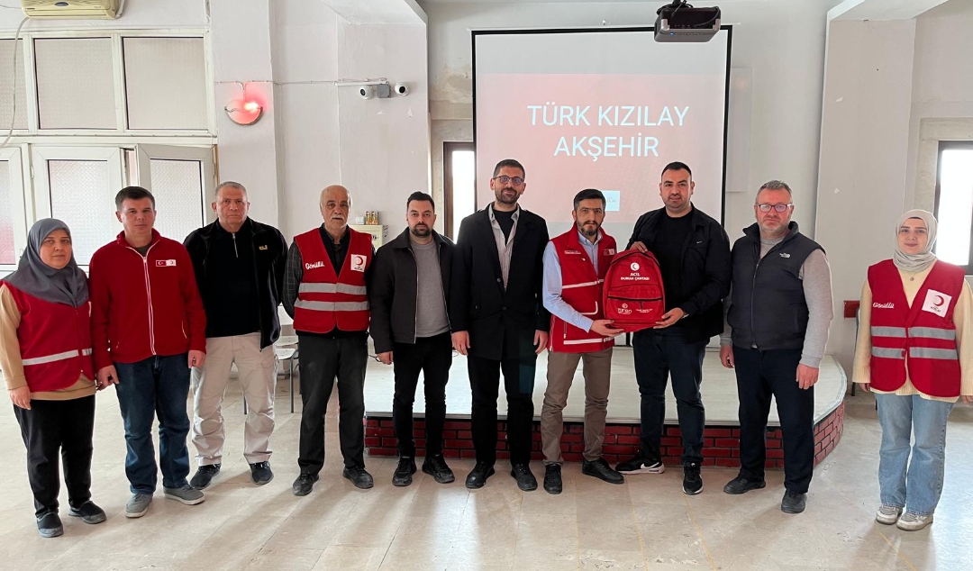 Yaren Arama Kurtarma’dan Kızılay’a Anlamlı Ziyaret