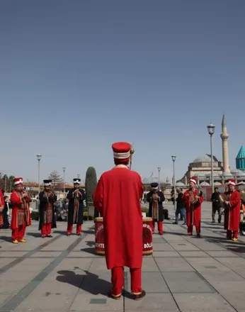 Konya Meydanlarında Mehter Coşkusu Yaşanıyor