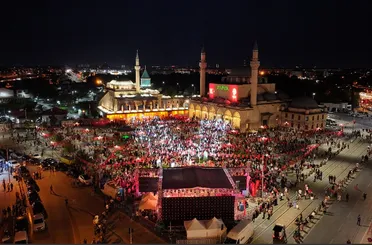 15 Temmuz’un 9. Yılında Konya’da Demokrasi Nöbeti: Milletin Ruhu Mevlana Meydanı’nda Buluştu