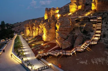 2023'ün en gözde mekanı;Meram Dere Kızlar Kayası