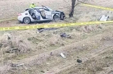 Aksaray'da Feci Kaza!Anne ve Baba Hayatını Kaybetti, 4 Çocuk Yaralandı