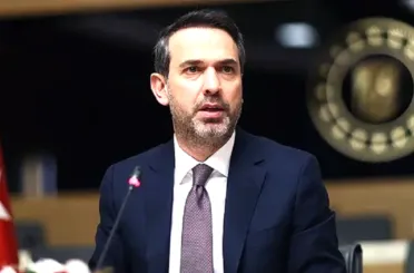 Bakan Bayraktar'dan Enerjide Güvence Vurgusu! Yeni Sondaj ve Küresel Kriz Uyarısı!