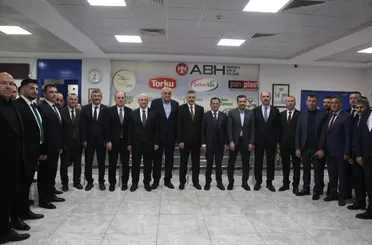 Bakan Çiftçi Çumra Şeker Fabrikasını Ziyaret etti 