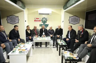 Bakan Çiftçi Konyalı Şehit Selman Akersel'in Ailesini Ziyaret Etti 