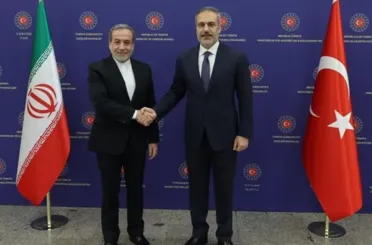 Bakan Fidan ve Arakçi Arasında Kritik Savaş Diplomasisi!