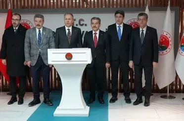 Bakan Yerlikaya, Gabar Petrol Sahasında İncelemelerde Bulundu