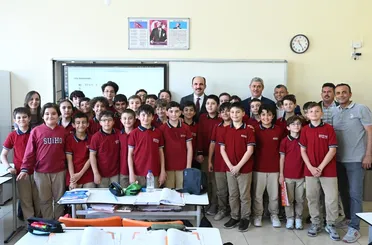 Başkan Altay 3 Farklı Okulda Öğrencilerle Buluştu