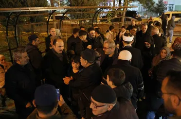 Başkan Altay İftar Öncesi ve Teravih Sonrası Konyalılarla Bir Araya Geldi