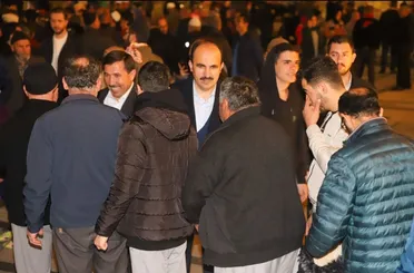Başkan Altay Teravih Sonrası Konyalılarla Buluştu