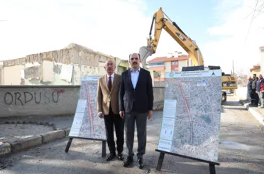 Başkan Altay ve Başkan Kavuş Kamulaştırması Biten Küçük Aymanas Caddesi’nde İncelemelerde Bulundu