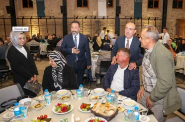 Başkan Kavuş Ve Milletvekili Adayı Özer Muhtarlarla İftarda Buluştu