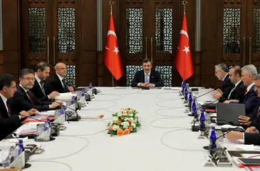 Beştepe'de ekonomi zirvesi başladı: Yeni ekonomi yönetimi ilk kez toplandı