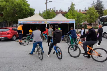 Bisiklet Tamir Çadırları Konyalıların Hizmetinde