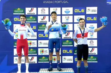 Büyükşehir Belediyesporlu Bisikletçi Avrupa Pist Şampiyonası’nda 2 Madalya Birden Kazandı