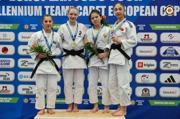 Büyükşehirli Havva Sena Tokmak Avrupa’da Bir Kez Daha Kürsüde