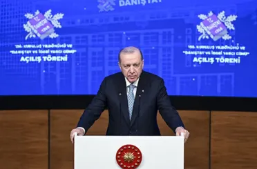 Cumhurbaşkanı Erdoğan “Demokratik Ayıbı Gidermek Türk Siyasetinin Boynunun Borcudur”