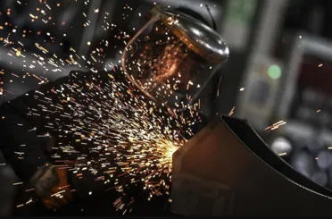 Deprem bölgesinde OHAL süresince işten çıkarma yasağı getirildi