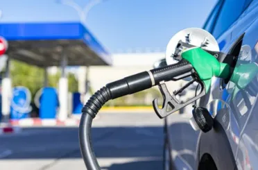 Evet doğru okudunuz: Benzinde zam yok, indirim var