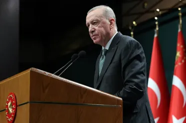 Kabine Gündemi Yoğun: Bayram İkramiyesi ve Bölgesel Gelişmeler Masada