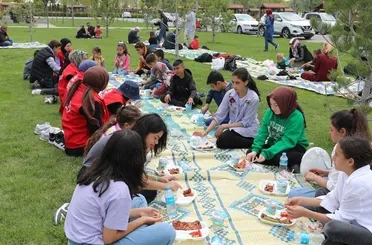 Karataylı çocuklar piknikte buluştu