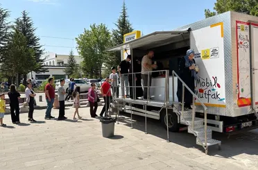 Konya Büyükşehir YKS’ye Giren Öğrencilerin Ailelerine İkramlarda Bulundu!