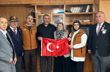 Konya Büyükşehir’den Öğretmenler Günü’nde Şehit Öğretmen Ailelerine Anlamlı Ziyaret