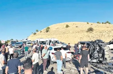Konya Dahil 4 İlde Yollar Kan Gölüne Dündü! 11 Ölü, 5 Yaralı!