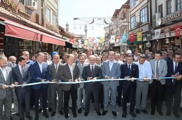 Konya’da 4. Tarihi Bedesten Alışveriş Günleri Başladı