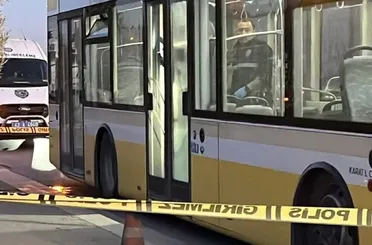 Konya’da Belediye Otobüsünde Bıçaklı Dehşet: ‘Yan Bakma’ Tartışması Kanlı Bitti!