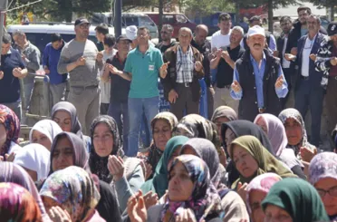 Konya'da binlerce el yağmur için semaya açıldı!
